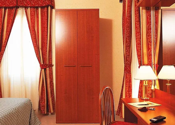 Отель Stromboli