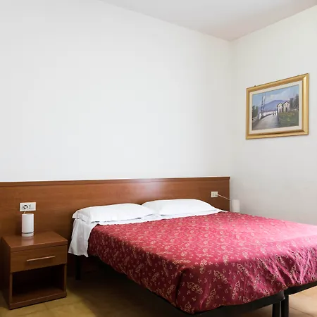 Отель Stromboli 3*