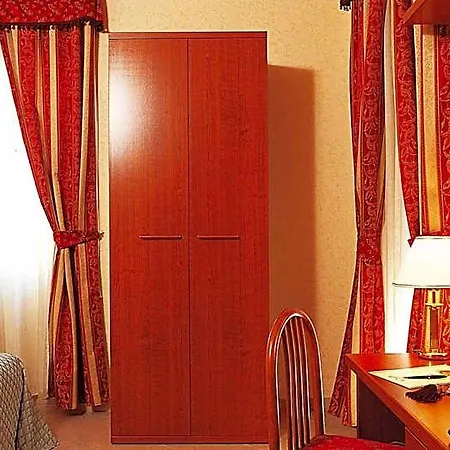 Stromboli Hotel 3*