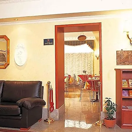 Hotel Stromboli 3*