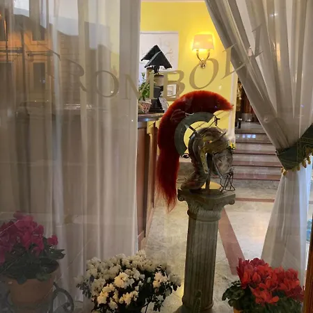 斯特隆伯利酒店 3* 罗马