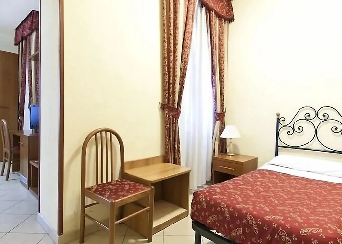 سترومبولي فندق روما